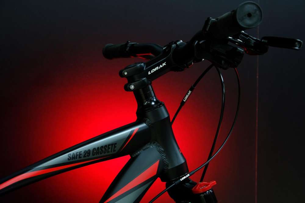 LORAK Safe 29 Cassete Матовый Чёрный/Красный 19р (на рост 171-182)