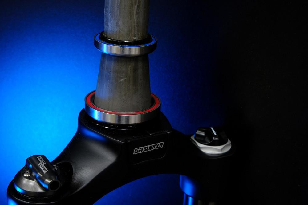 LORAK Sel 9780 Матовый Чёрный/Белый рама 21 (на рост 183-190)